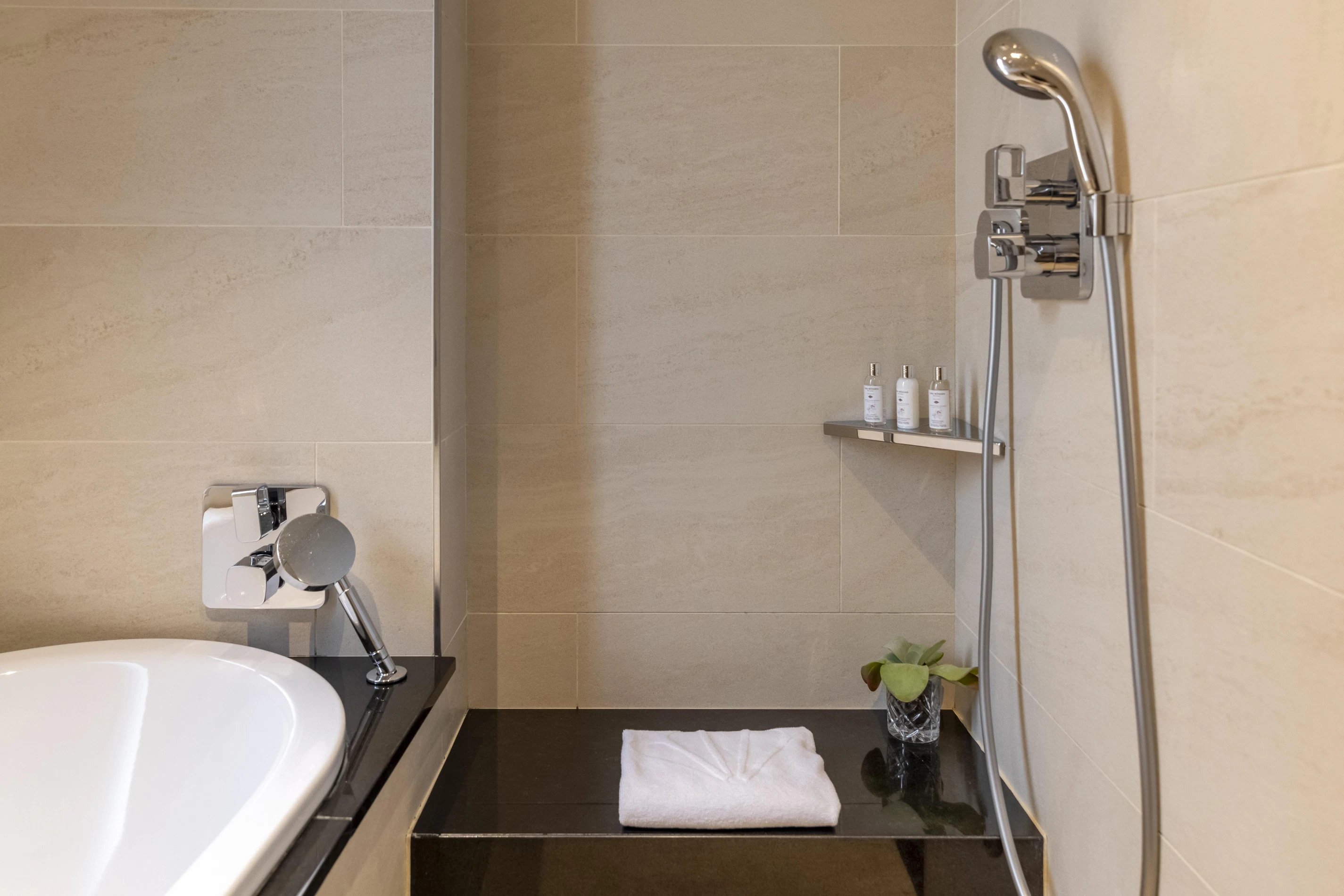 Maison Albar Hotels Le Pont Neuf Luxury Hotel in Paris Rooms